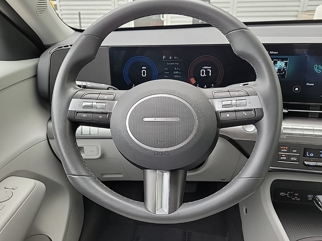 Used 2024 Hyundai Kona SEL AWD/4WD image 19