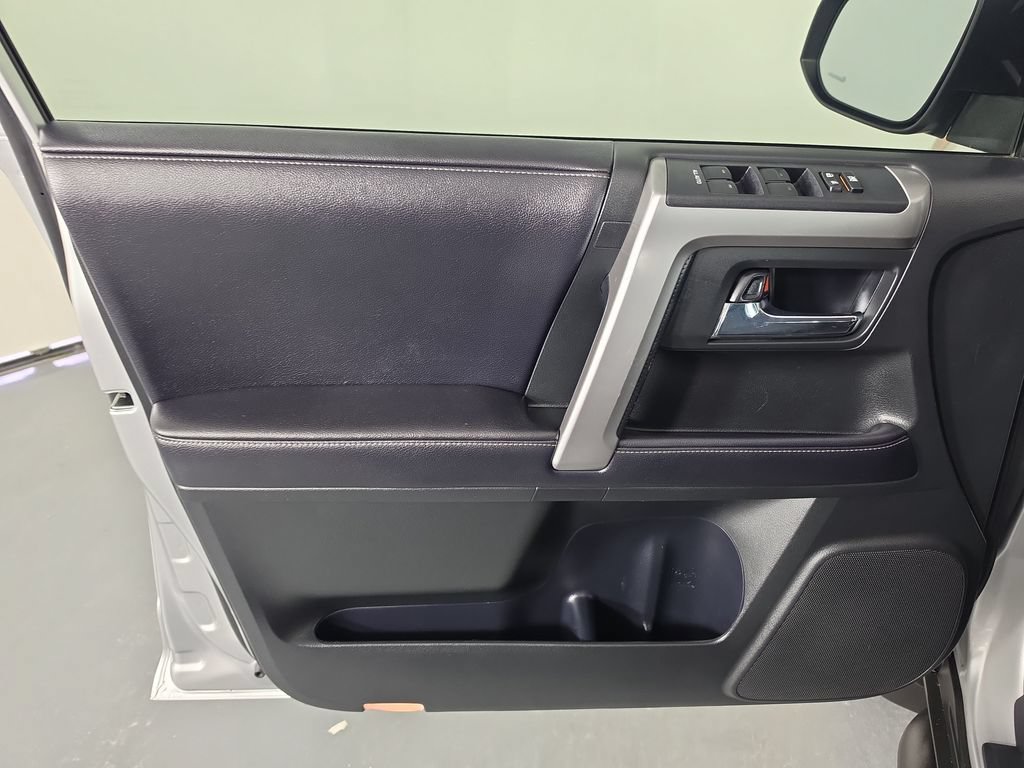 Used 2018 Toyota 4Runner SR5 Premium AWD/4WD image 13