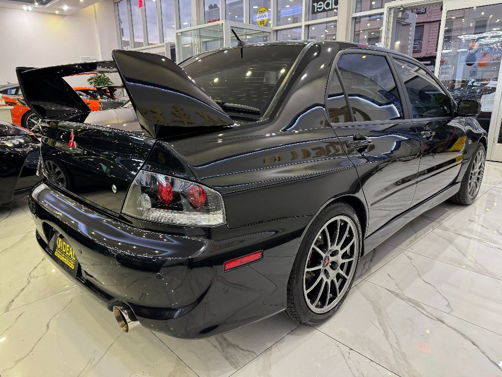 Used 2006 Mitsubishi Lancer Evolution image 4