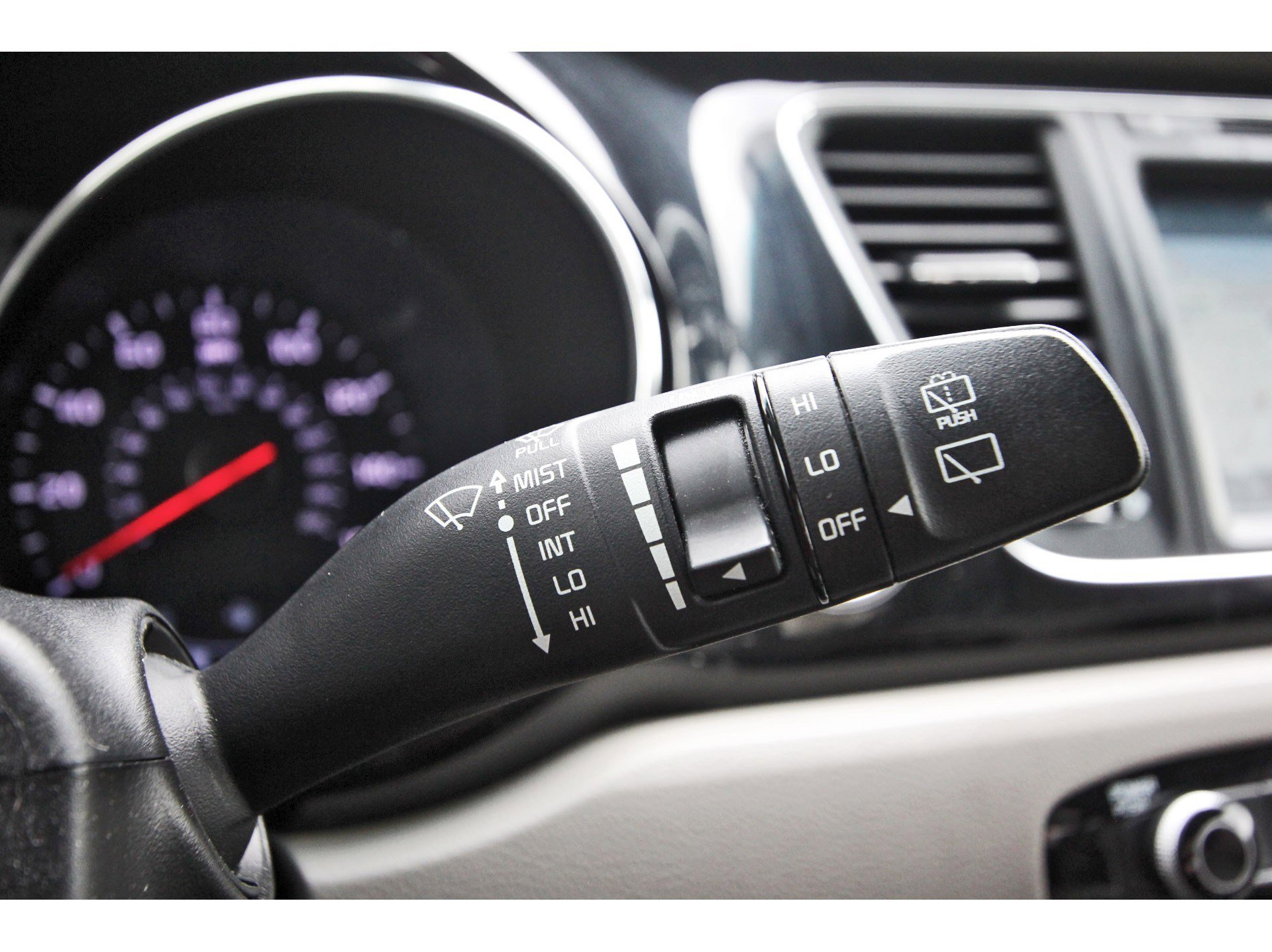 Used 2016 Kia Sedona SX Limited FWD image 20
