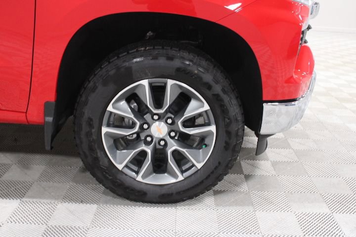 New 2026 Chevrolet Silverado 1500 LT w/ Safety Package AWD/4WD image 46