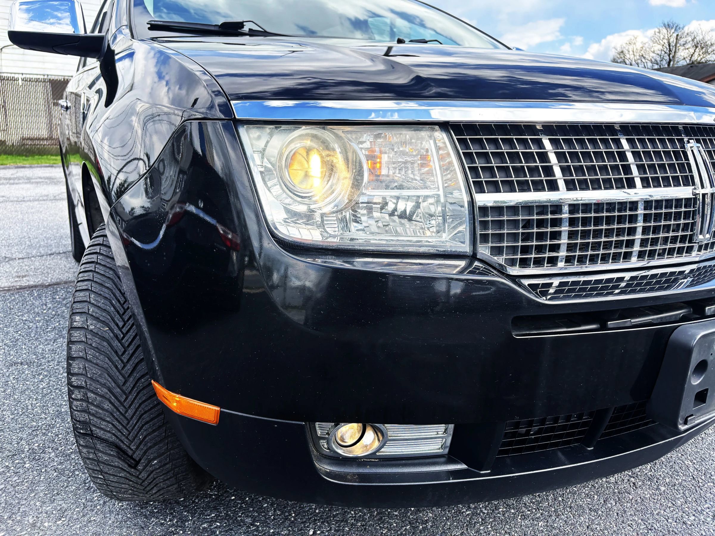 Used 2010 Lincoln MKX AWD image 7