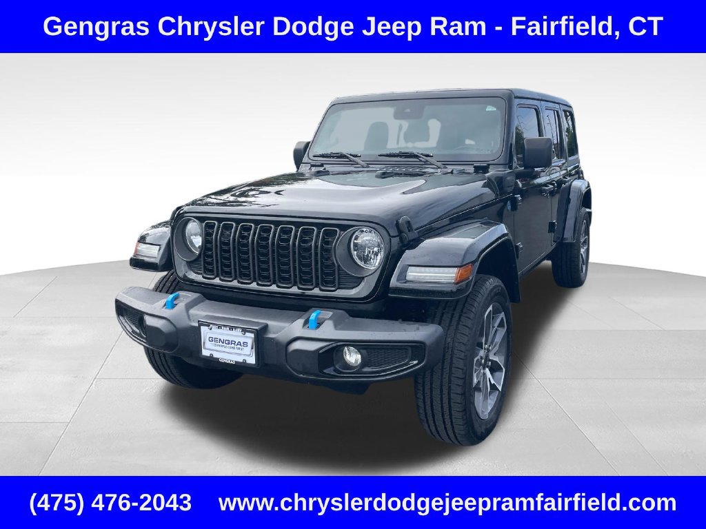 Certified 2024 Jeep Wrangler Unlimited w/ Convenience Group AWD/4WD image 3