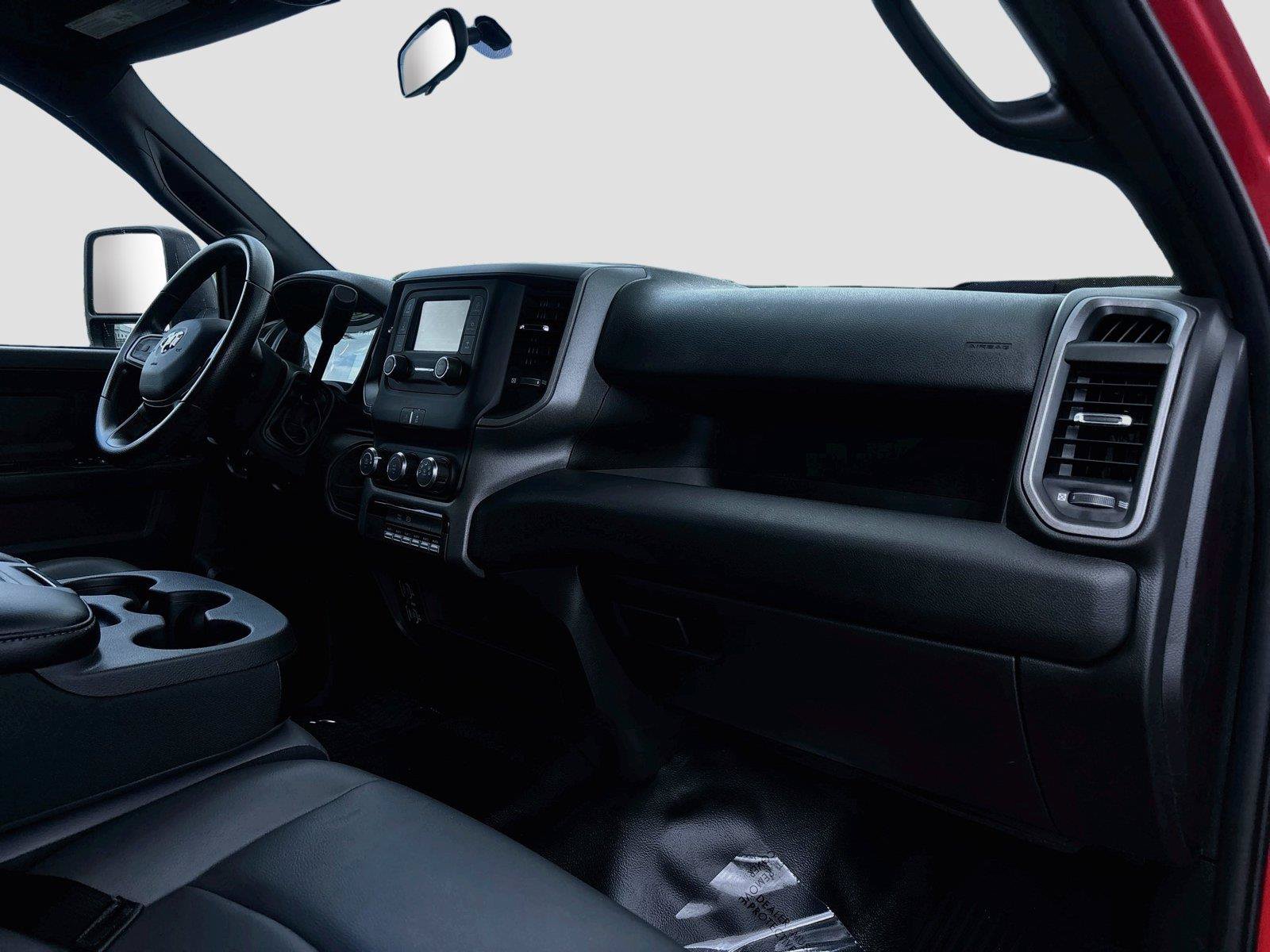 Used 2024 RAM 3500 Tradesman RWD image 27