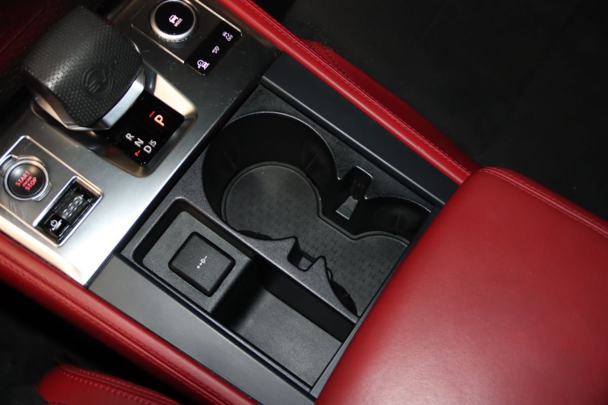 Used 2022 Jaguar F-PACE SVR AWD/4WD image 47