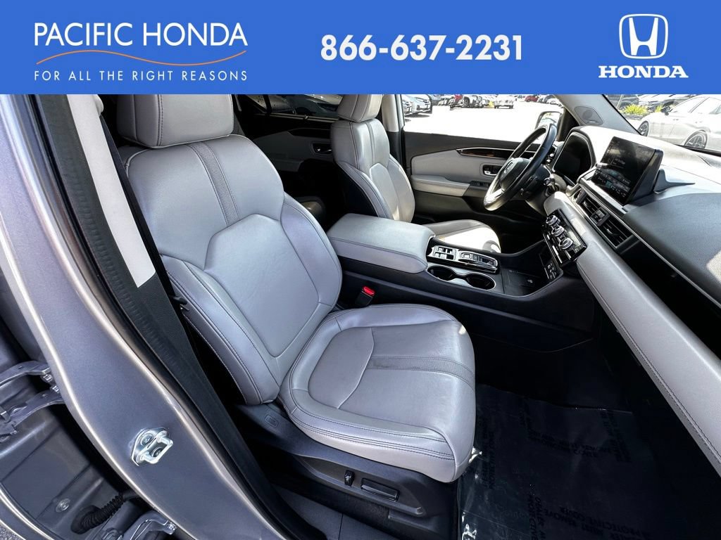 Used 2023 Honda Pilot Touring image 13