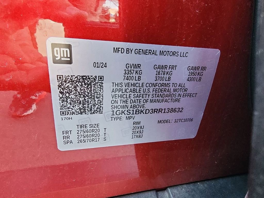 Used 2024 GMC Yukon SLT w/ SLT Premium Package image 34