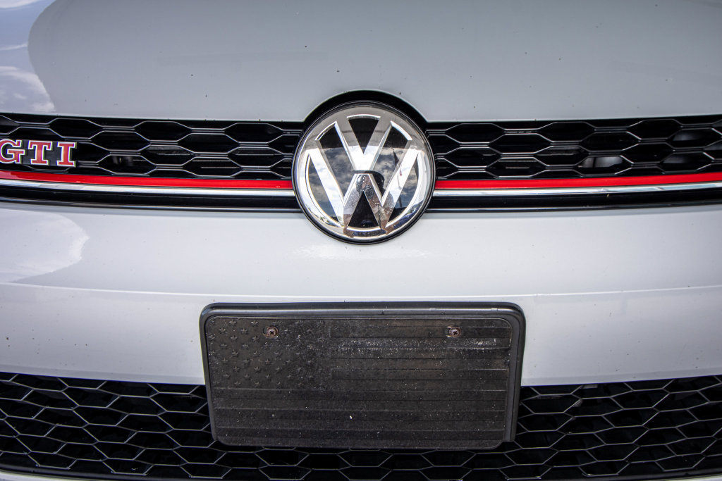 Used 2019 Volkswagen GTI SE FWD image 8
