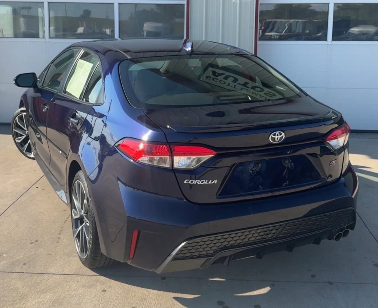 Used 2021 Toyota Corolla SE image 18