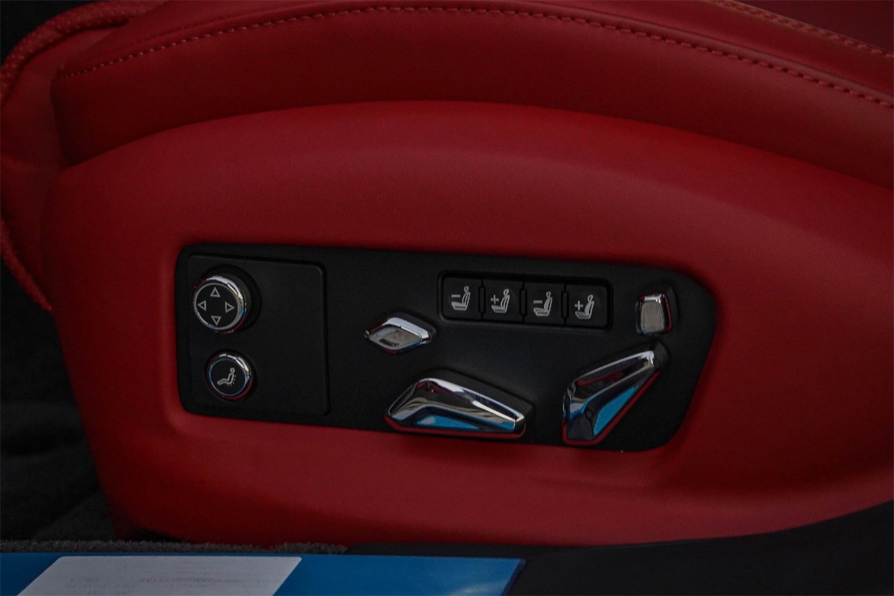 New 2026 Bentley Flying Spur Plug-In Hybrid image 33