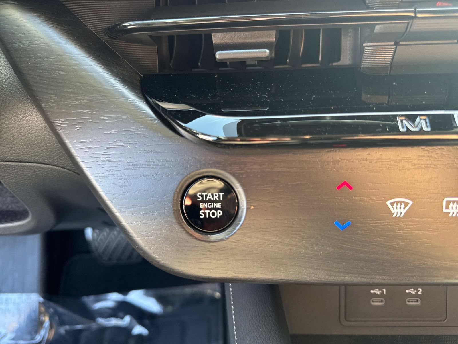Certified 2025 Nissan Murano SL AWD/4WD image 24