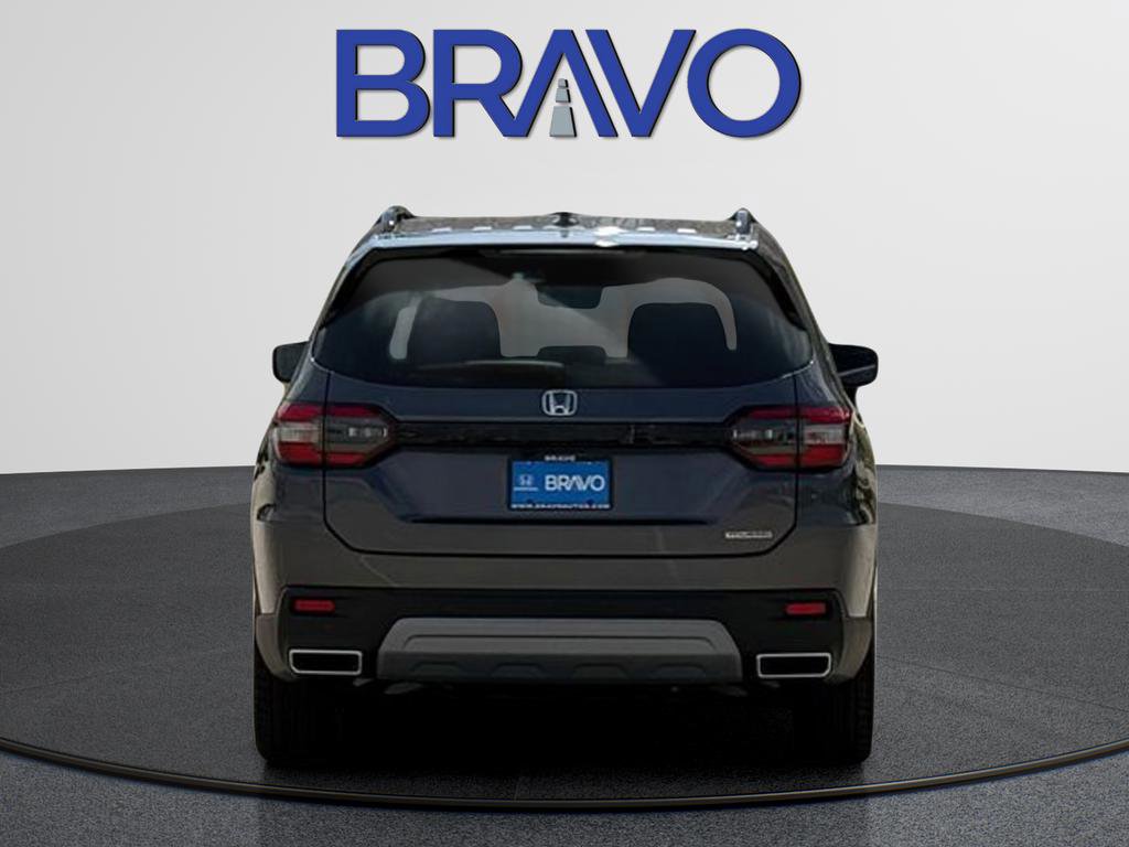 New 2025 Honda Pilot Touring image 8