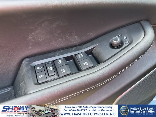 New 2026 Jeep Grand Cherokee Limited w/ Limited Altitude Package AWD/4WD image 29