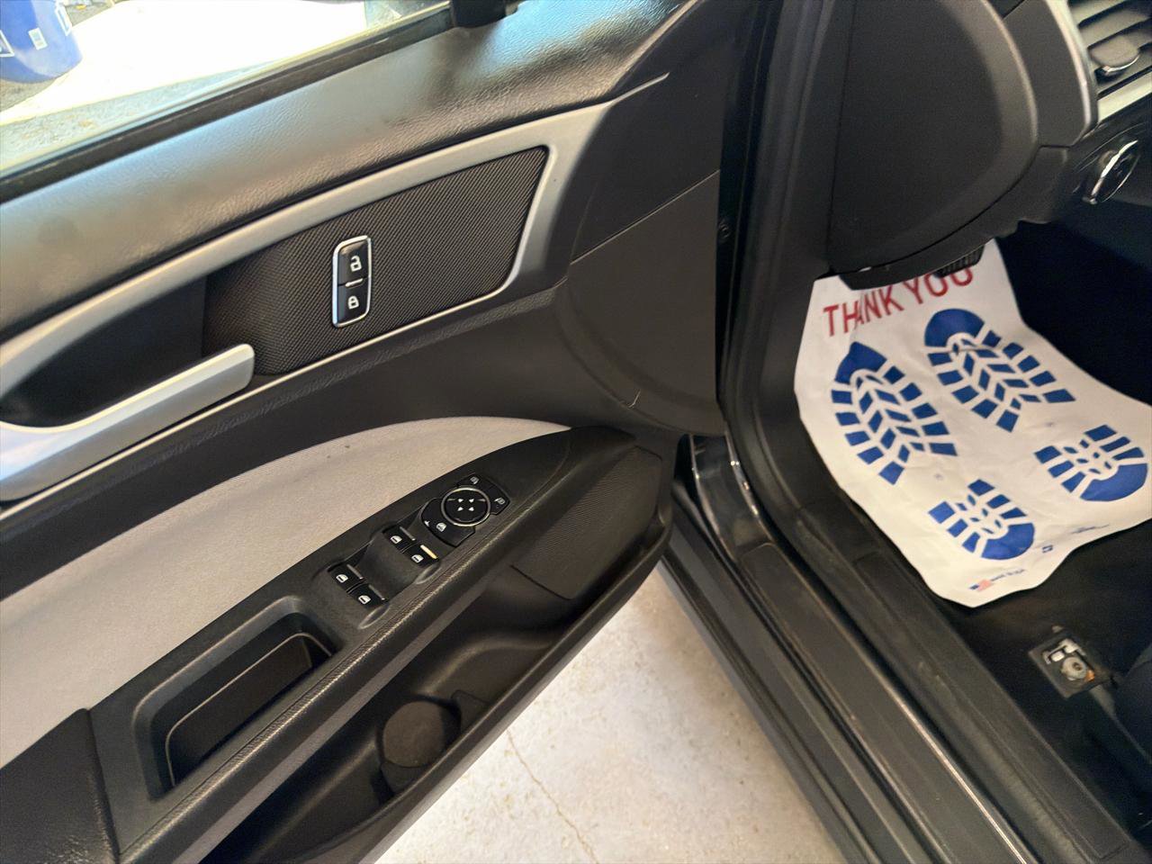 Used 2014 Ford Fusion S FWD image 11