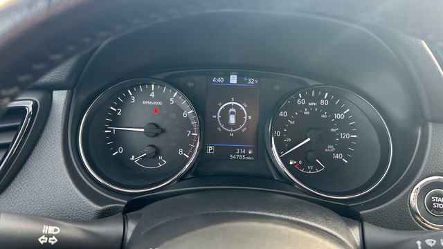 Used 2022 Nissan Rogue Sport SL AWD/4WD image 17