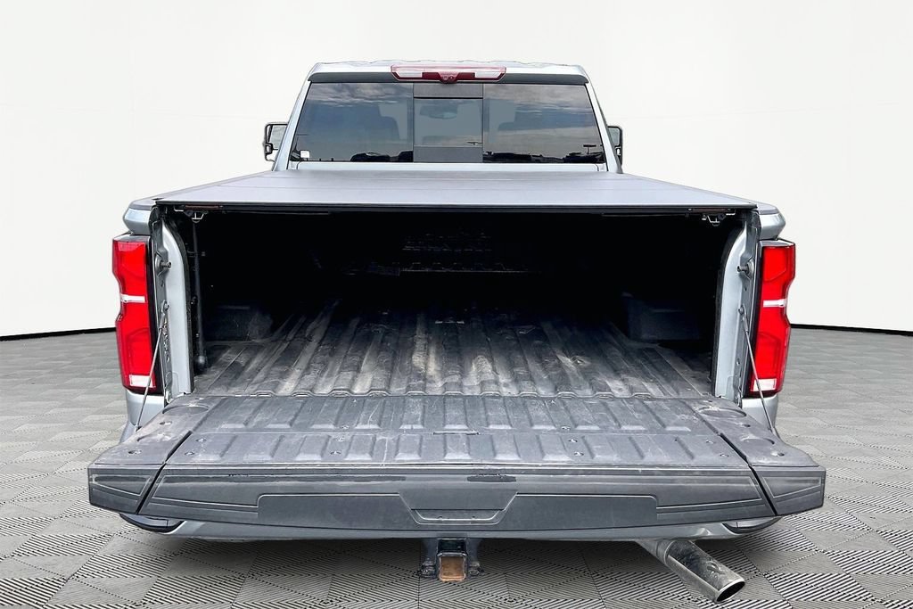 Used 2024 Chevrolet Silverado 2500 High Country w/ High Country Premium Package AWD/4WD image 7