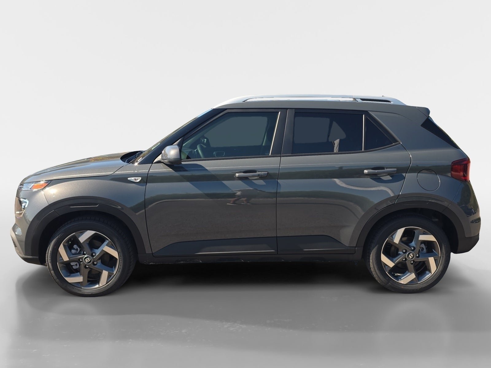 New 2026 Hyundai Venue SEL FWD image 6