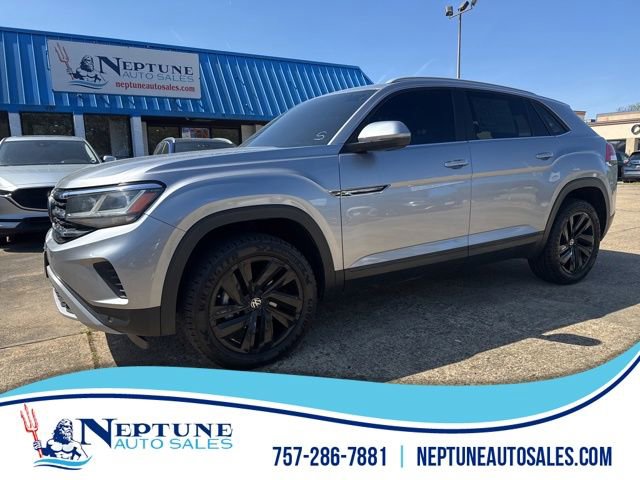 Used 2021 Volkswagen Atlas Cross Sport SE w/ Panoramic Sunroof Package FWD image 1