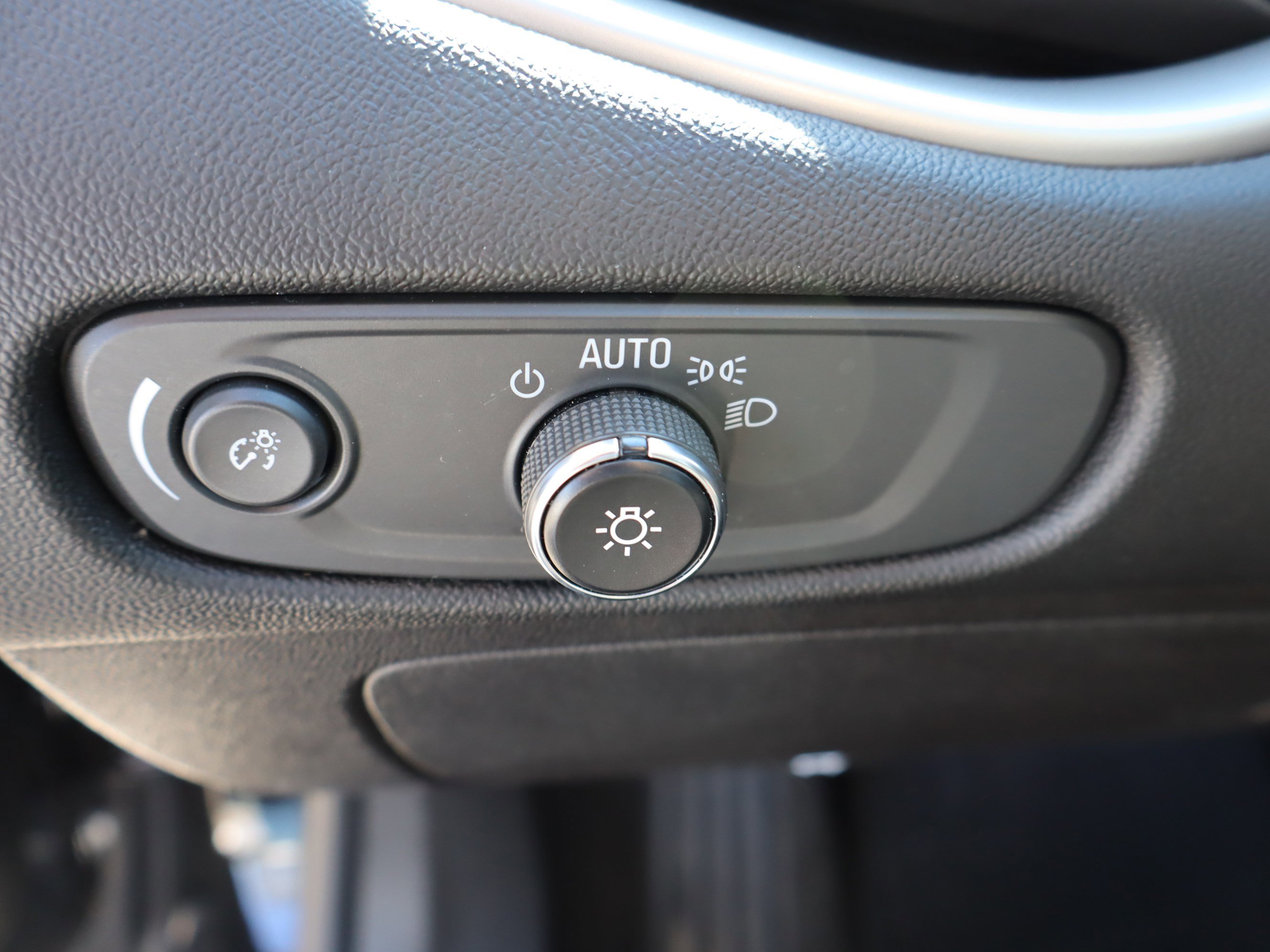 Used 2021 Chevrolet Malibu LS w/ LPO, Convenience Package 2 image 18