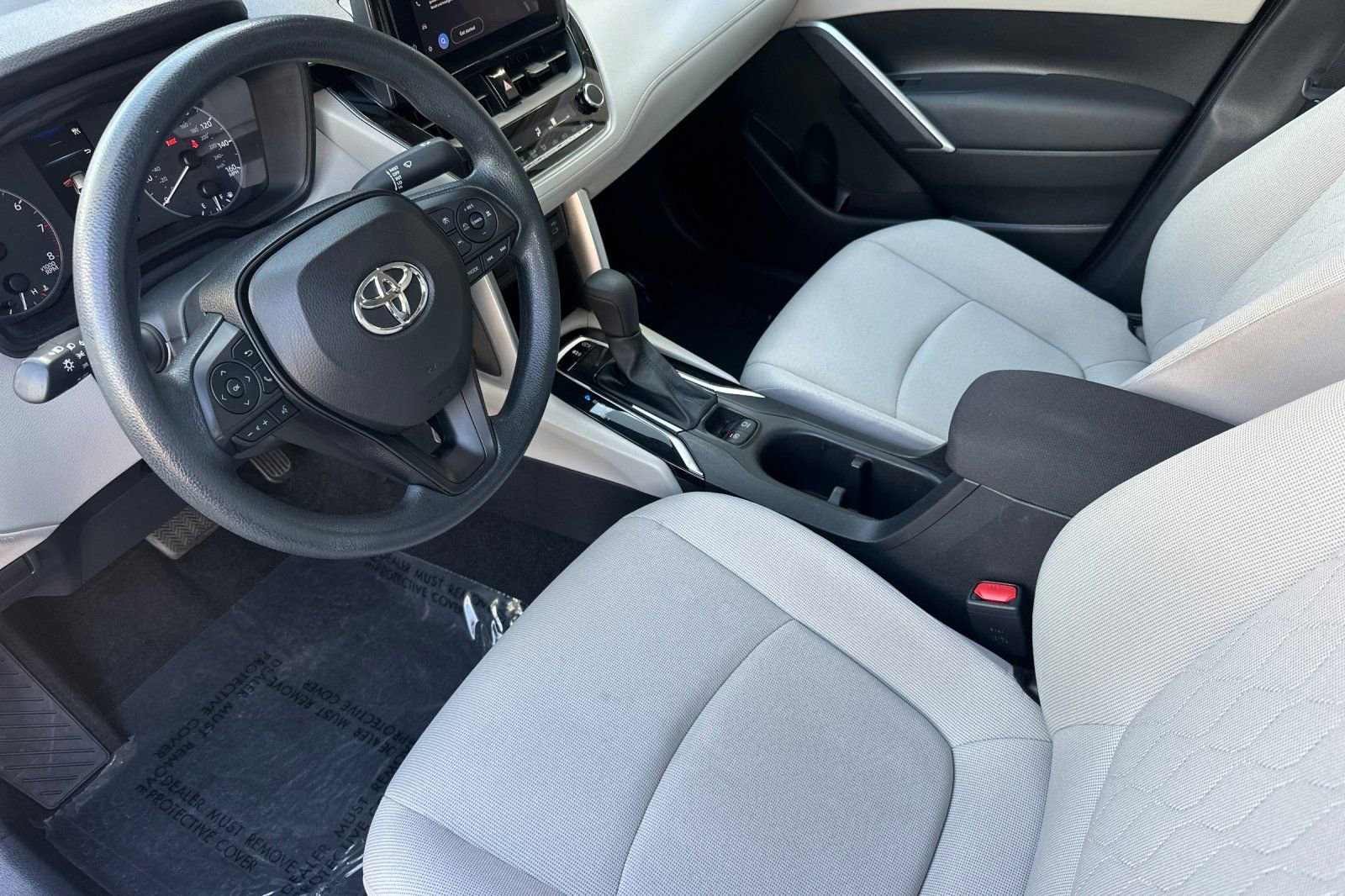 Used 2023 Toyota Corolla Cross L AWD/4WD image 11