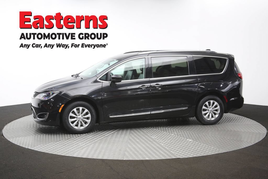 Used 2019 Chrysler Pacifica Touring-L FWD image 57