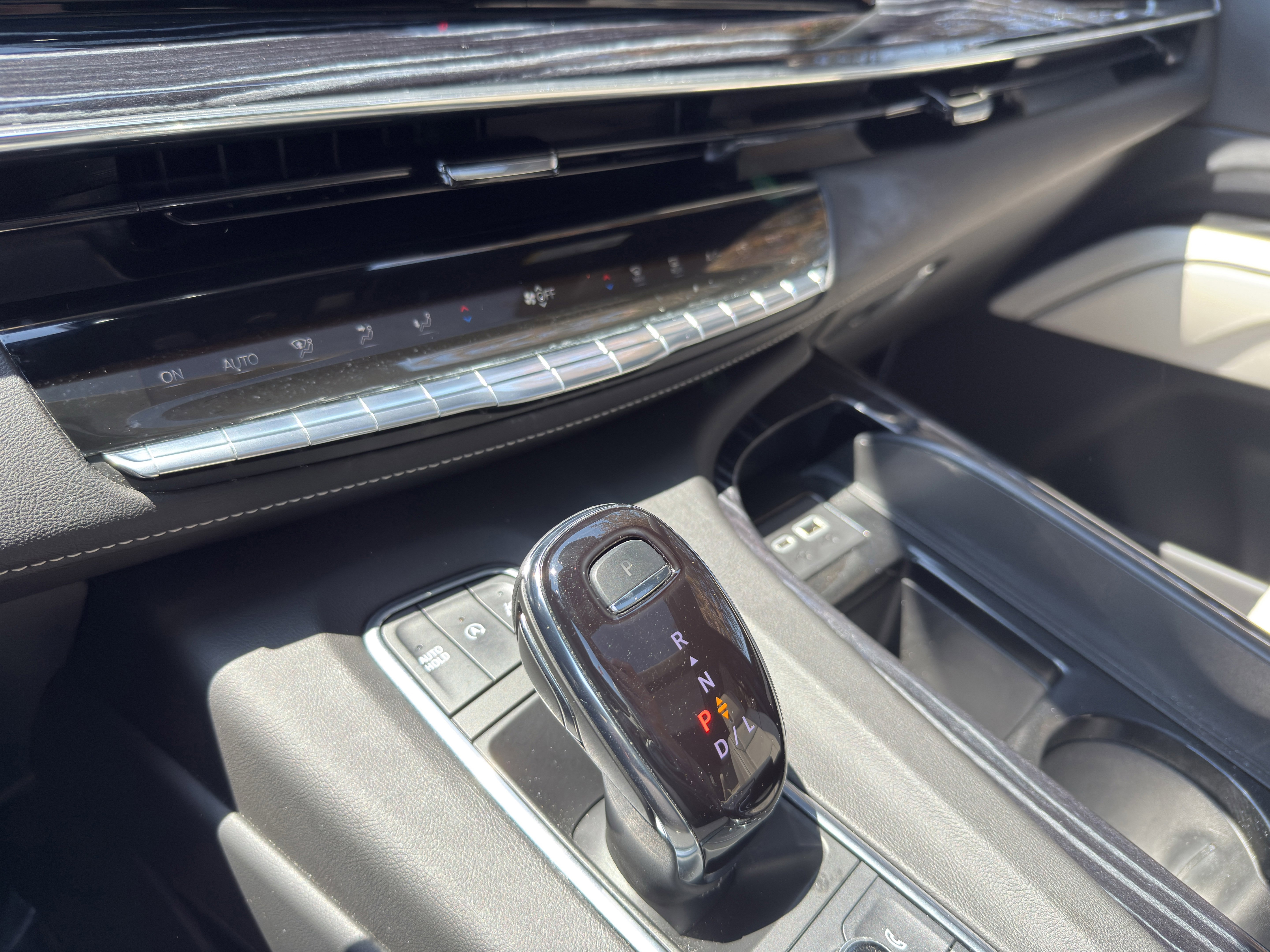 Used 2023 Cadillac Escalade Sport w/ Touring Package AWD/4WD image 17