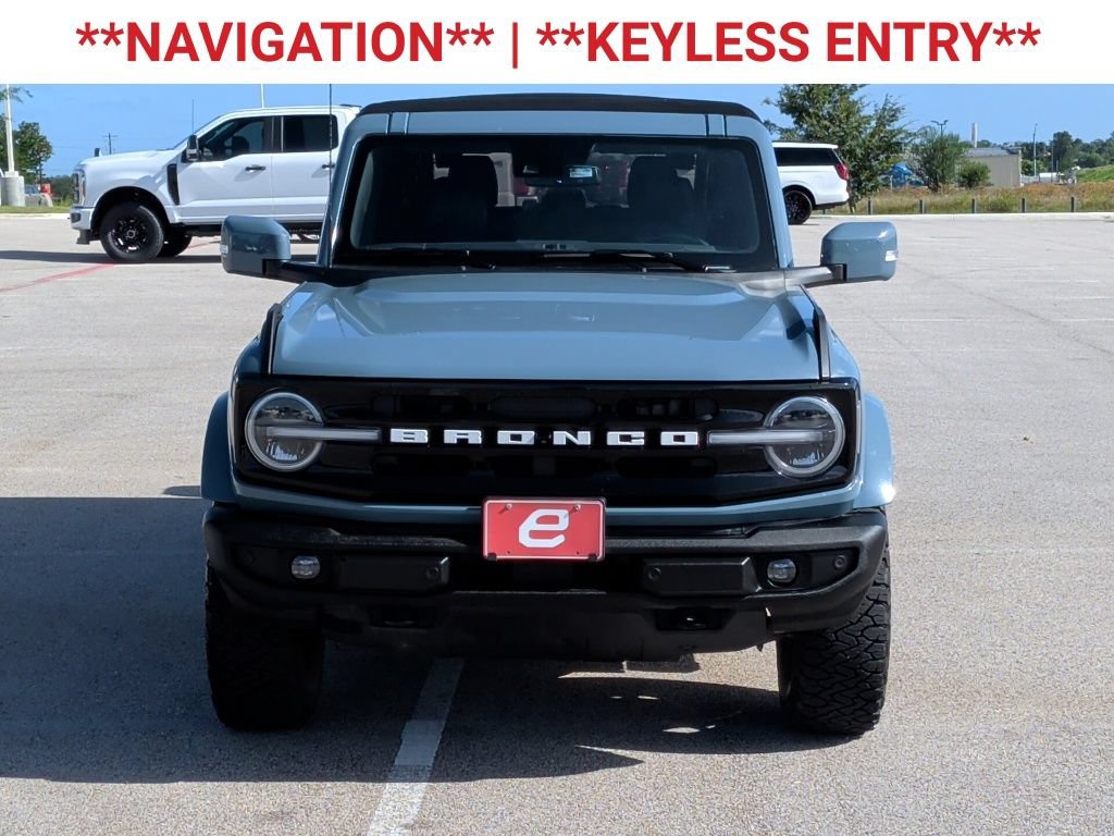 Used 2022 Ford Bronco Outer Banks AWD/4WD image 2