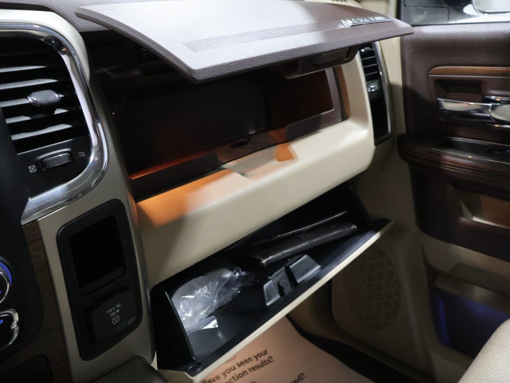 Used 2013 RAM 1500 Laramie w/ Convenience Group image 31