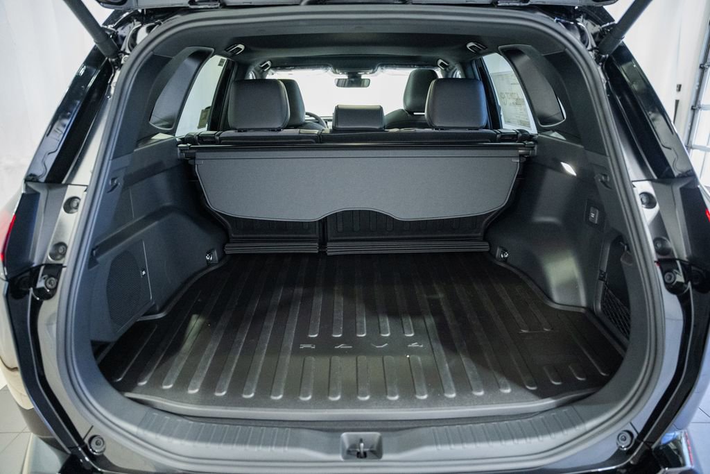 New 2026 Toyota RAV4 XSE AWD/4WD image 10