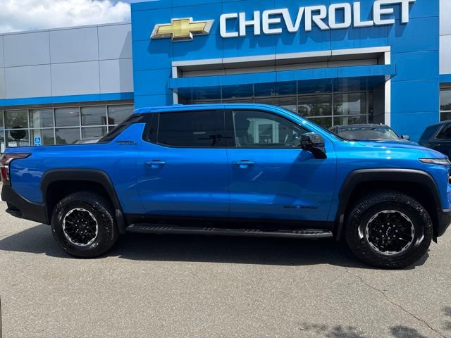 Used 2026 Chevrolet Silverado EV Trail Boss AWD/4WD image 5