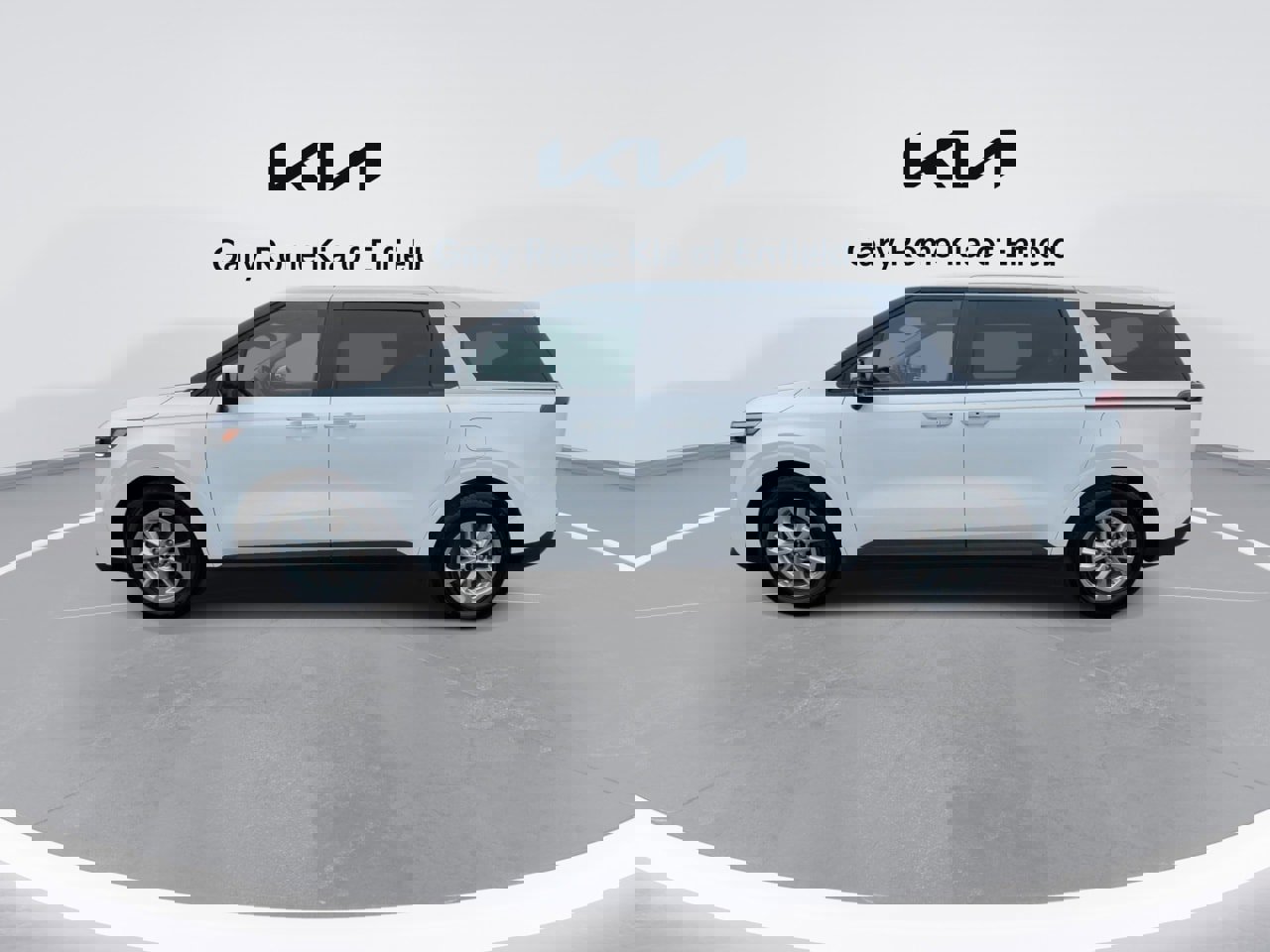 Used 2024 Kia Carnival LX image 5