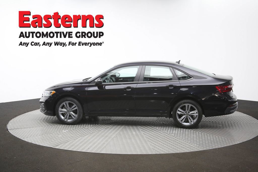 Used 2024 Volkswagen Jetta SE FWD image 59