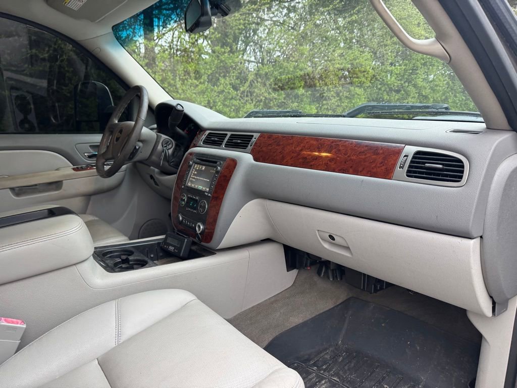 Used 2013 Chevrolet Silverado 3500 LTZ w/ LTZ Plus Package AWD/4WD image 10