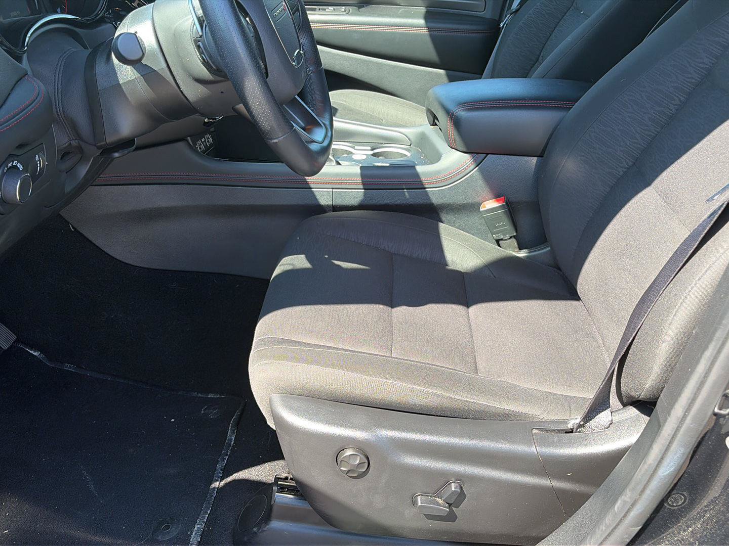 Used 2025 Dodge Durango GT AWD/4WD image 12