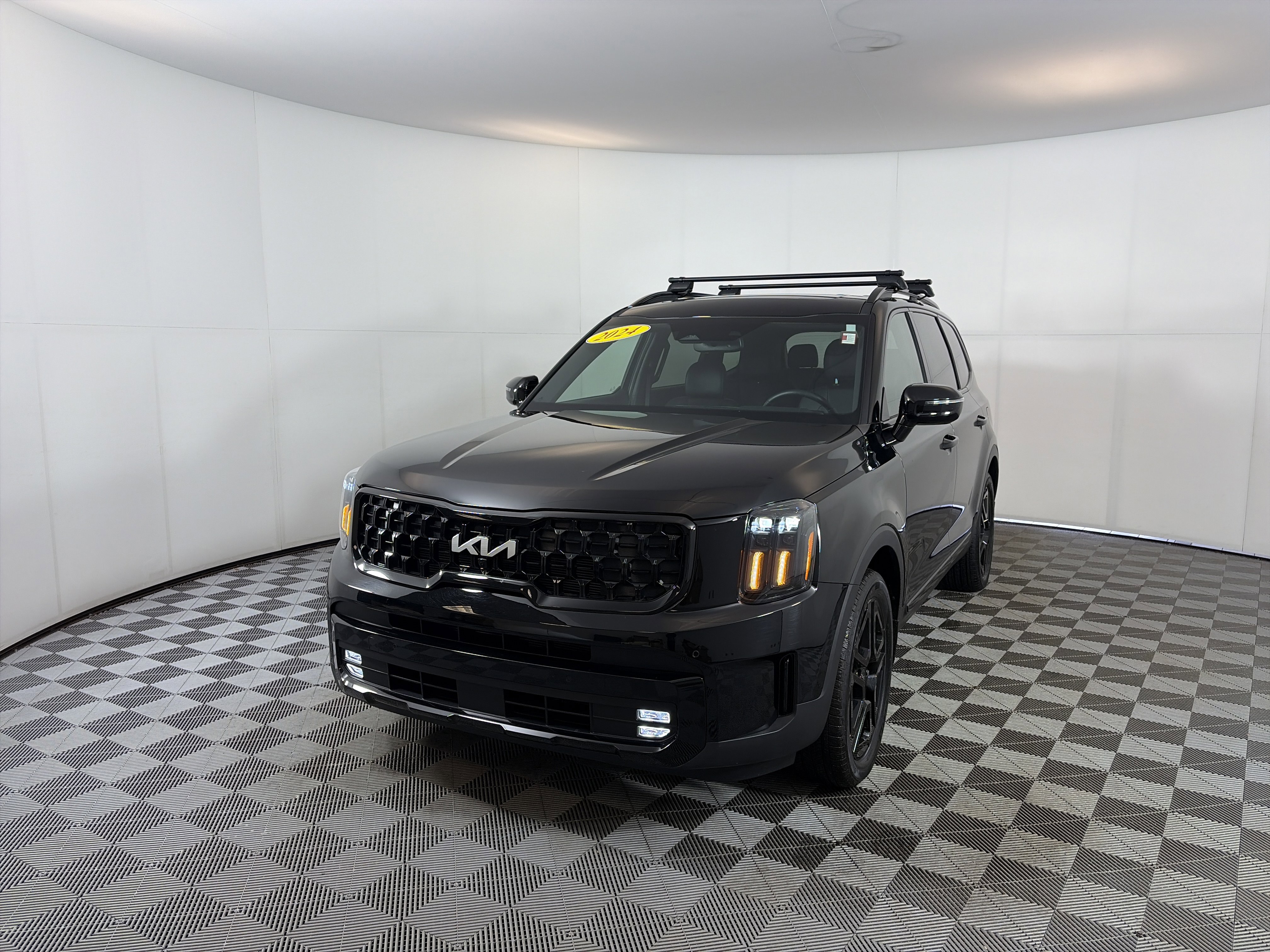 Certified 2024 Kia Telluride SX X-Line image 2