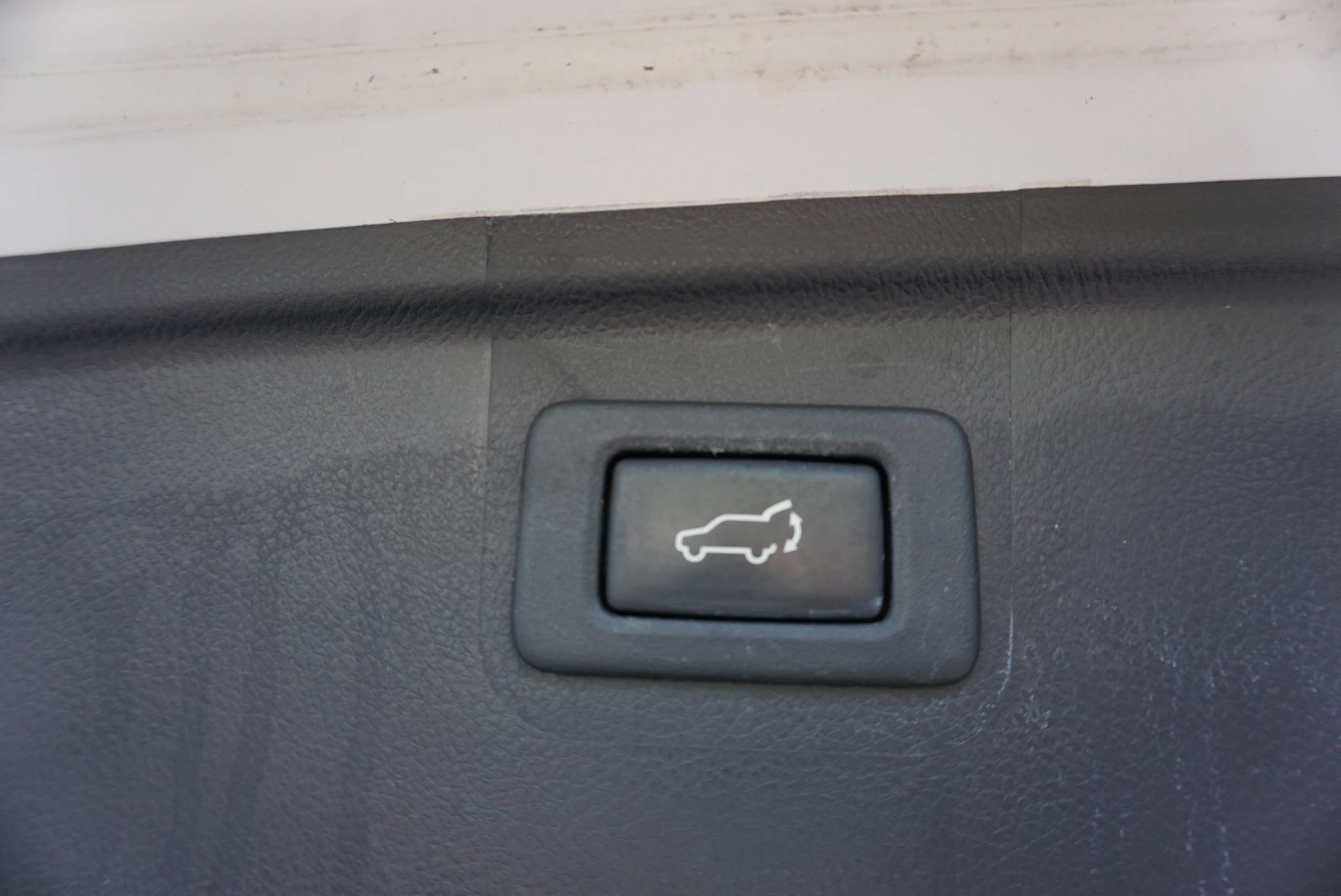 Used 2015 Subaru Outback 2.5i Limited AWD/4WD image 16