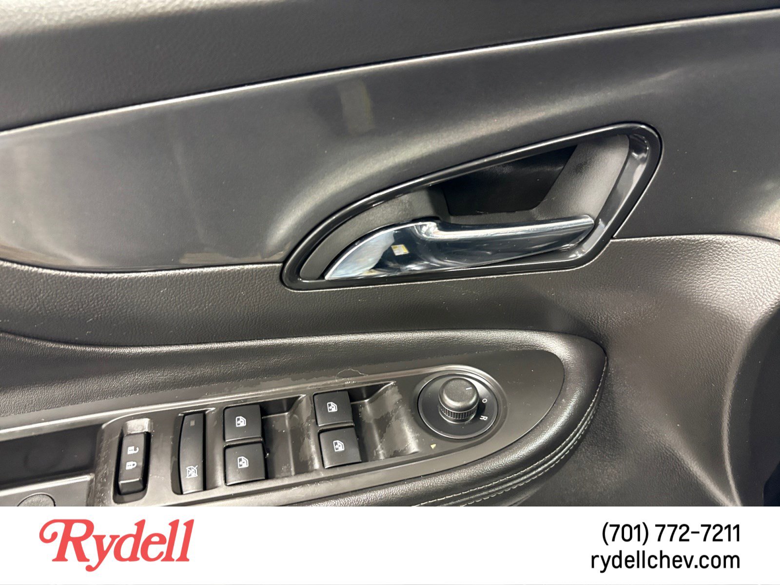 Used 2018 Buick Encore Preferred AWD/4WD image 11