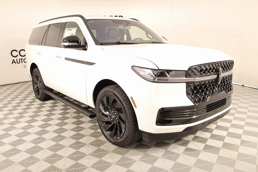 New 2025 Lincoln Navigator Reserve w/ Jet Appearance Package