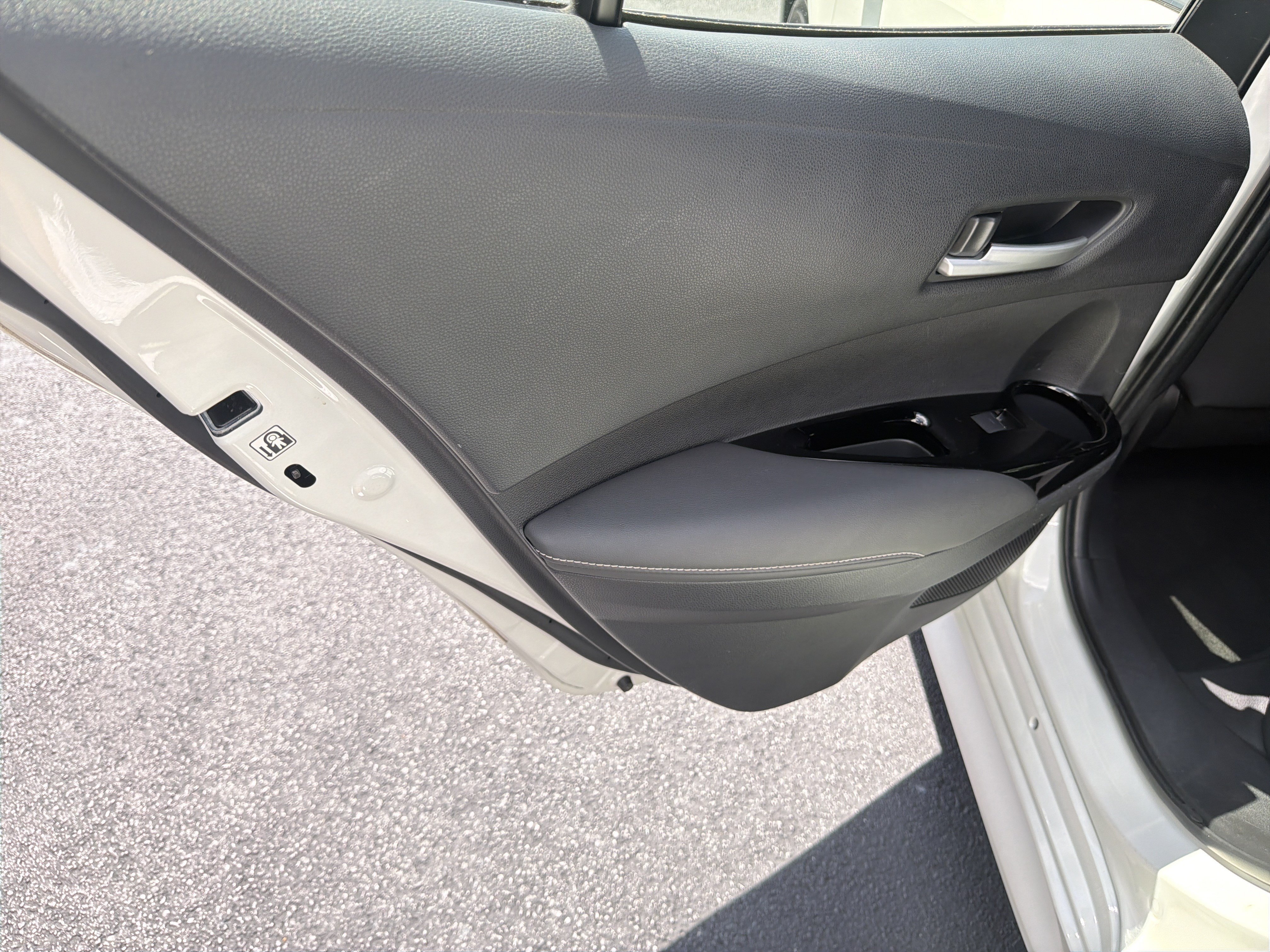 Used 2020 Toyota Corolla SE FWD image 21
