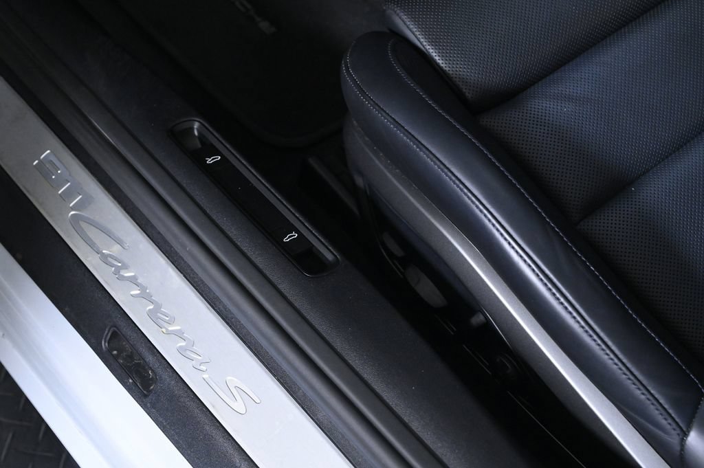 Certified 2023 Porsche 911 Carrera S RWD image 24