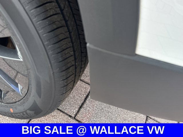 Certified 2022 Volkswagen Taos S FWD image 11