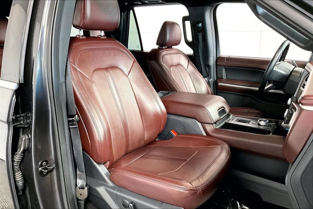 Used 2023 Ford Expedition Max Limited image 7