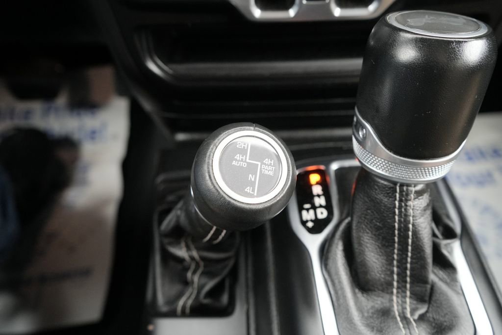 Used 2023 Jeep Wrangler Unlimited Sahara w/ Cold Weather Group image 30