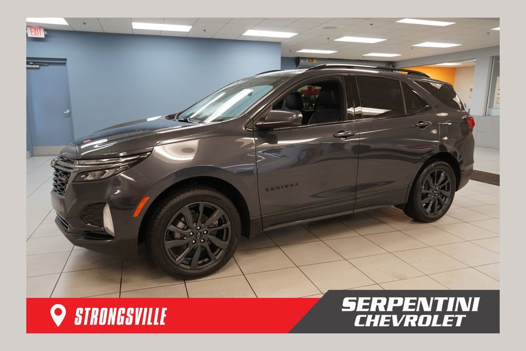 Used 2022 Chevrolet Equinox RS w/ LPO, Floor Liner Package AWD/4WD image 1