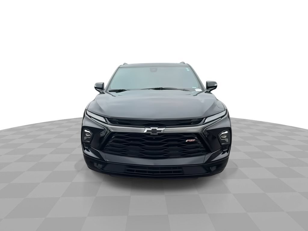 Certified 2023 Chevrolet Blazer RS w/ Driver Confidence II Package FWD image 4