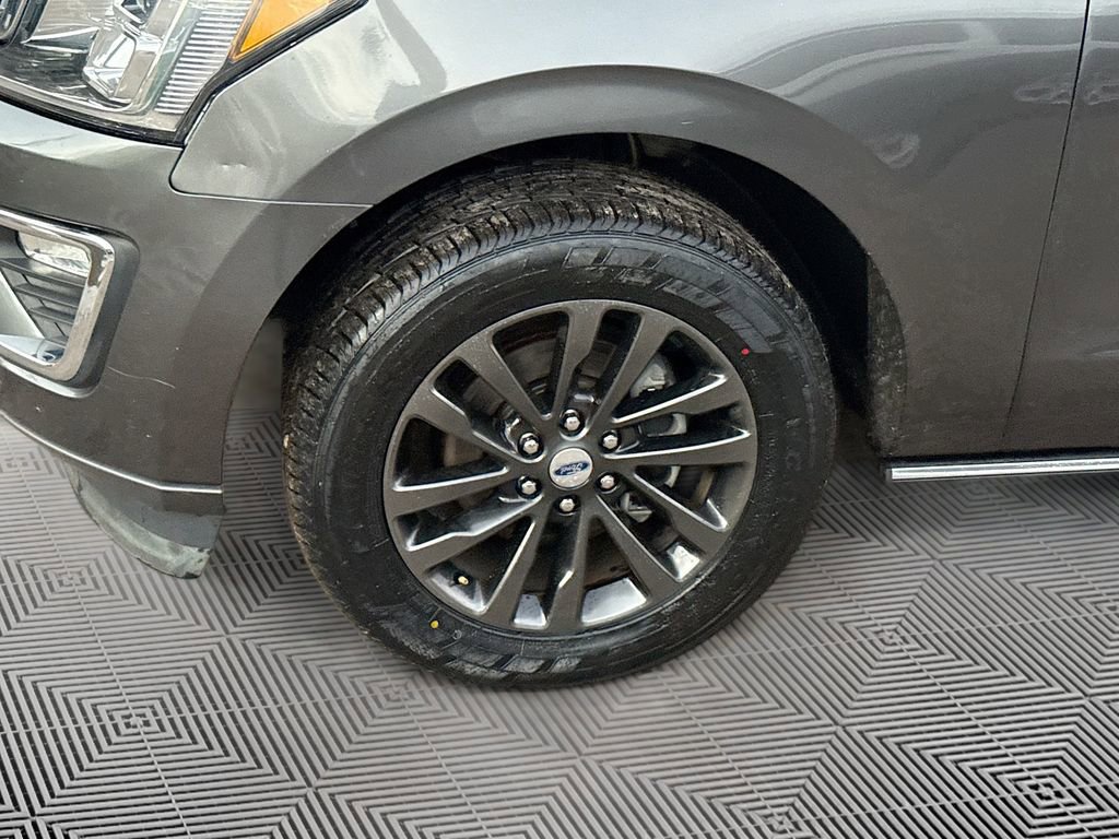 Used 2020 Ford Expedition Limited image 35