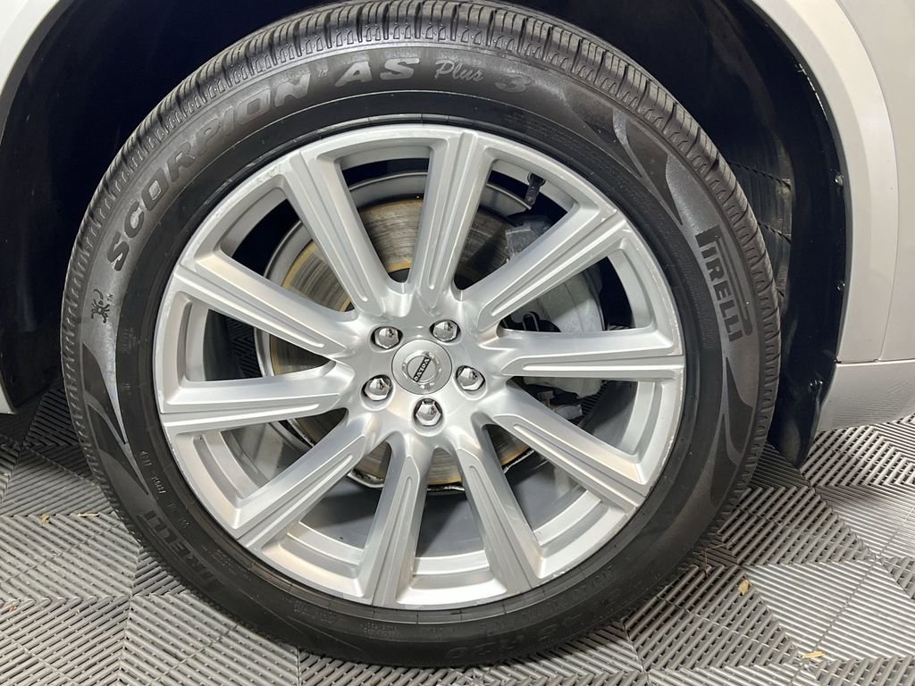 Used 2016 Volvo XC90 T6 Inscription w/ Protection Package Plus image 16