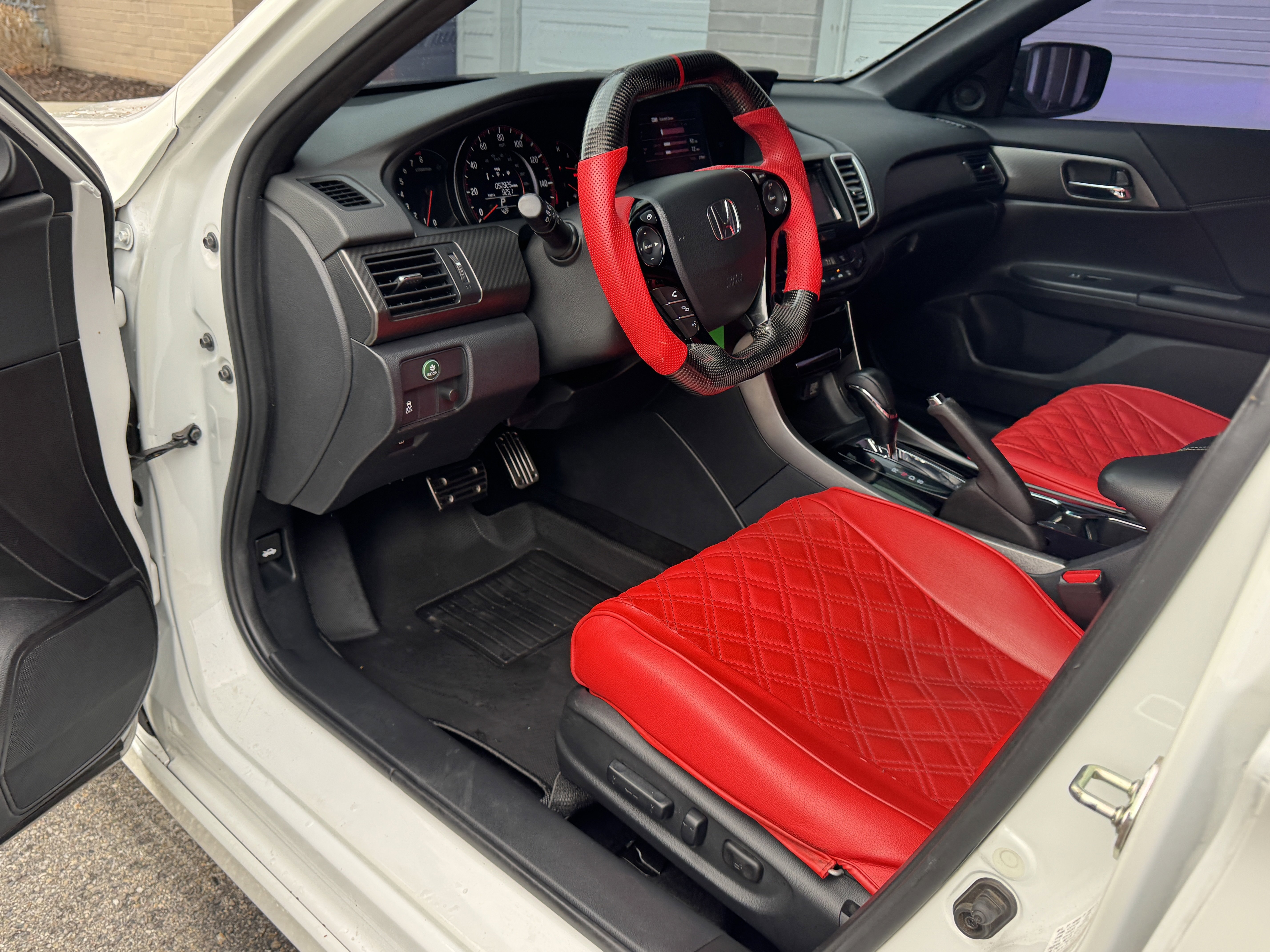 Used 2017 Honda Accord Sport image 15