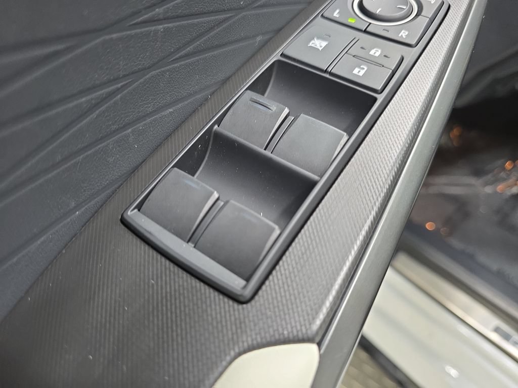 Used 2025 Lexus IS 350 F Sport AWD/4WD image 26