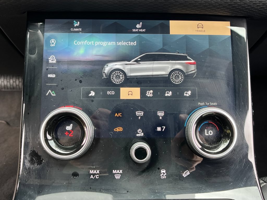 Used 2022 Land Rover Range Rover Velar S AWD/4WD image 17